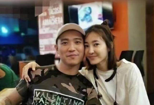 麻将胡了试玩平台-诈骗139亿、金条茅台垫桌腿王丽坤是怎么一步步迈入假豪门的？(图7)