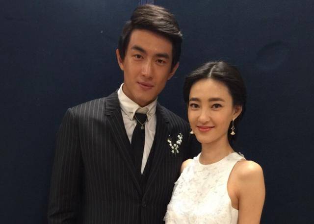 麻将胡了试玩平台-诈骗139亿、金条茅台垫桌腿王丽坤是怎么一步步迈入假豪门的？(图9)